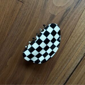 NWOT Checkered Black & White Claw Hair Clip • Stylish Hair Accessory